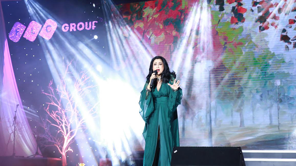 “Biển nhớ tên Anh gọi về”: Đêm nhạc của sự dâng hiến