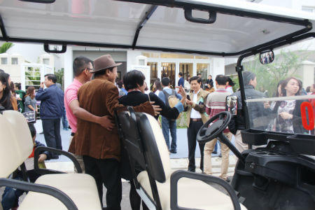 Nhà đầu tư Hà Nội đổ về Sầm Sơn xem biệt thự FLC L’Amoura