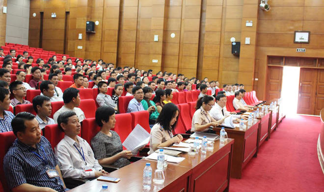 Khai mạc kỳ thi tuyển Chấp hành viên sơ cấp năm 2016