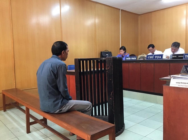 Người ngồi sau ngã tử vong, người cầm lái bị xử tội gì?