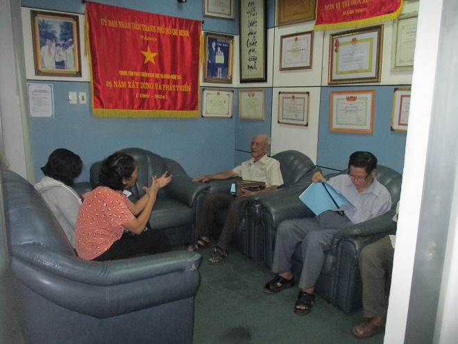 Lớp học dành cho người già thời @