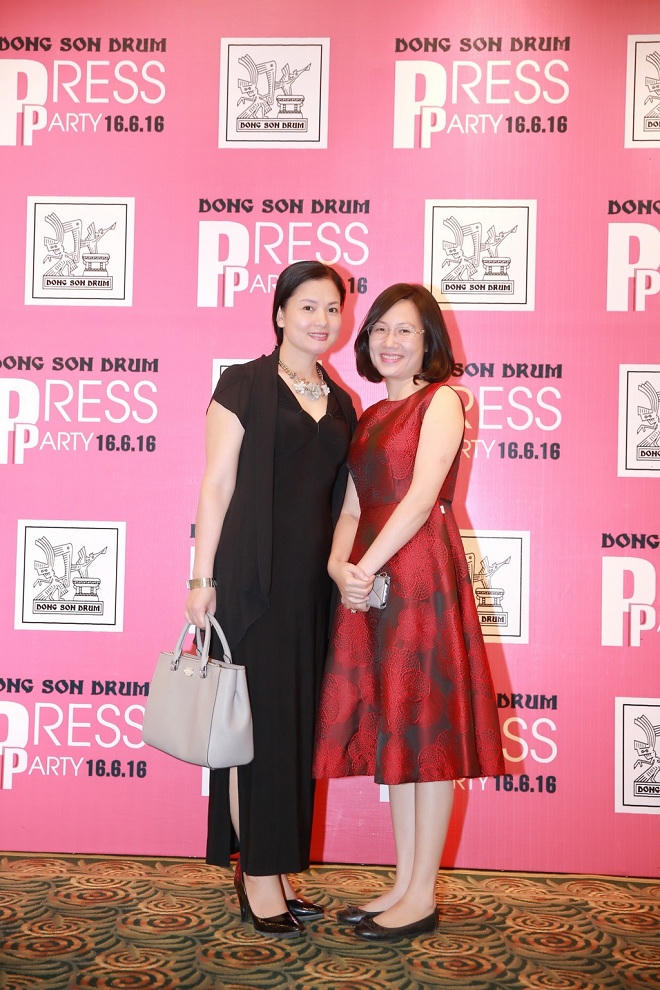 Hai người đẹp điện ảnh hội ngộ tại điểm tiệc tùng yêu thích của giới nghệ