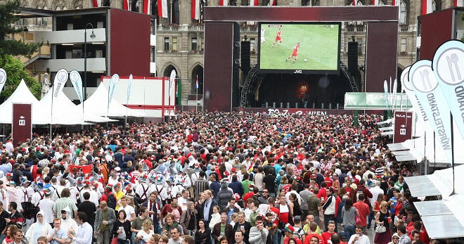 Euro 2016 - cơ hội “hốt bạc” cho người Pháp?