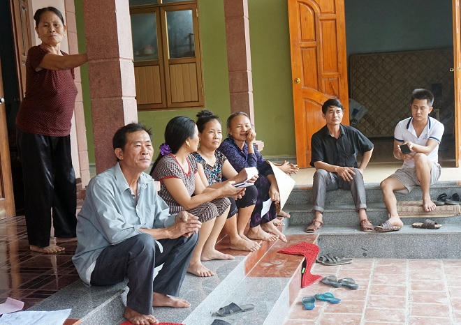 Những đồng quê cay đắng vì “bão phường”, “lốc hụi”