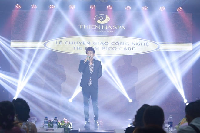 Tuấn Hưng, Hồ Quang Hiếu cháy hết mình chúc mừng TMV Thiên Hà