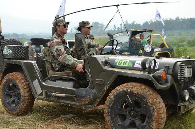 “Máu” off-road...