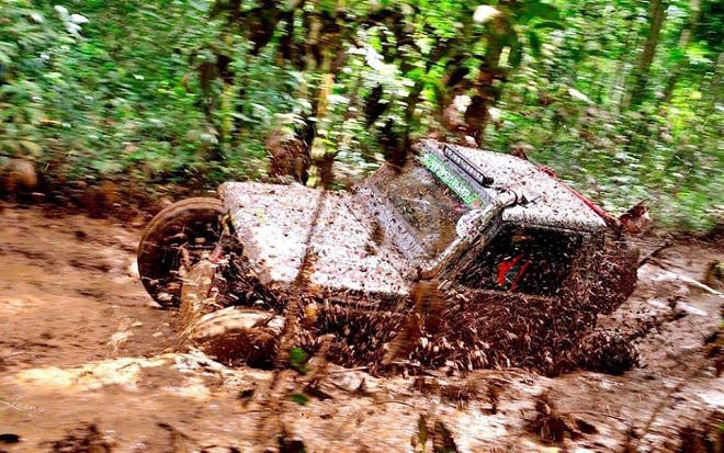 “Máu” off-road...