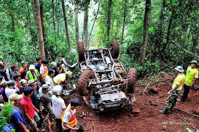 “Máu” off-road...