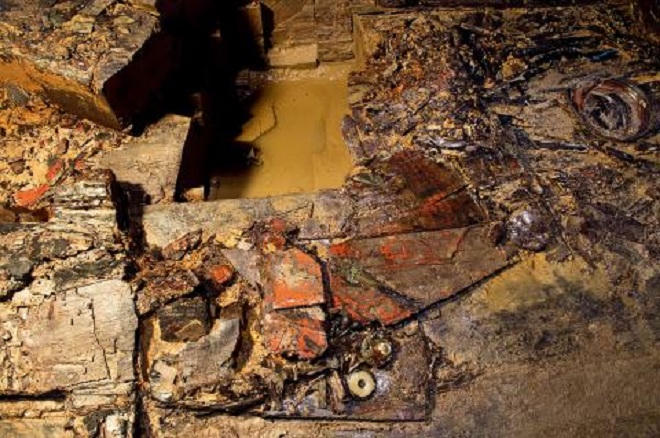 Kho báu chấn động trong ngôi mộ cổ