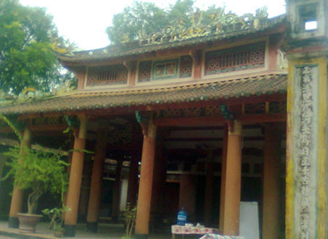 Ngôi làng kỳ lạ suốt hàng trăm năm đặt hương ước không nuôi con vật màu trắng