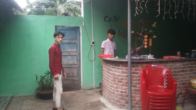 Băng trộm nhí lộ tẩy vì bán tang vật cho chính chủ nhà