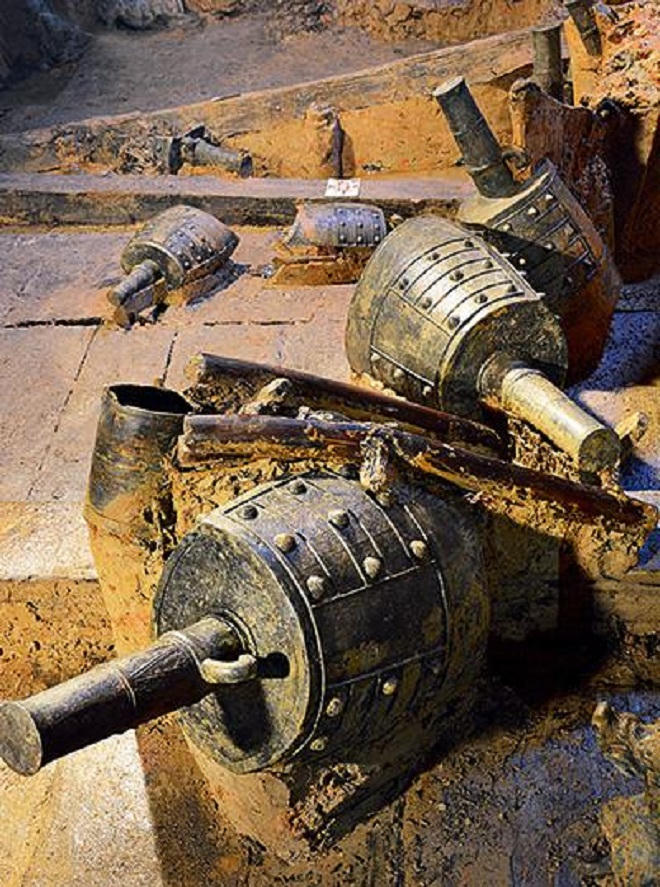 Hoa mắt với kho báu chấn động trong lăng mộ Xương Ấp Vương