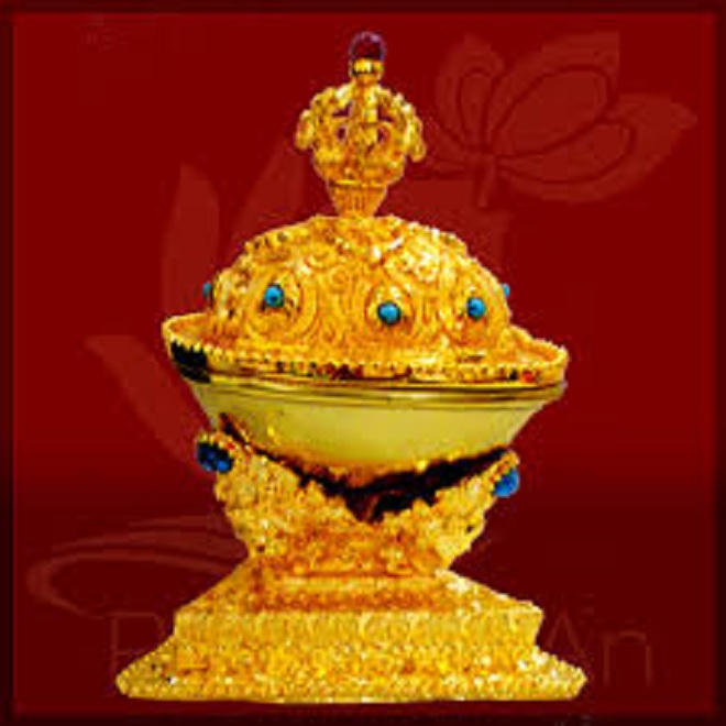 Pháp khí ghê rợn làm từ xương người 