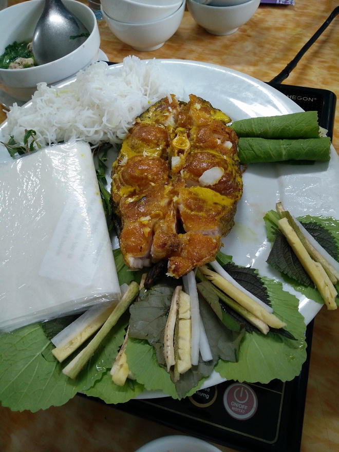 Hà Nội, từ bia  Đức đến gà quê