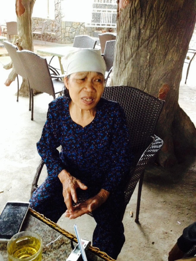 Mẹ tố con trai 'tình ý' với dì ruột, con tố bị mẹ quấy rối