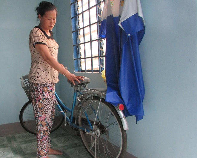 “Chị Dậu” bật khóc vì không được công nhận hộ nghèo  