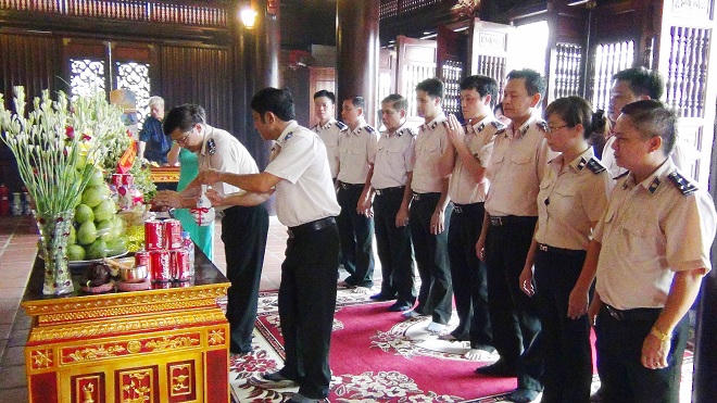 Cục THADS Tuyên Quang báo công tại Đền thờ Chủ tịch Hồ Chí Minh 