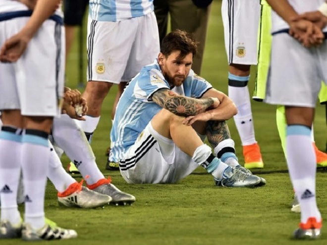 Vì sao danh thủ Lionel Messi phải nhận 21 tháng tù?