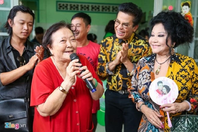 Chuyện cảm động ở nơi 'vợ chồng' Thanh Bạch dùng tiền mừng cưới làm từ thiện