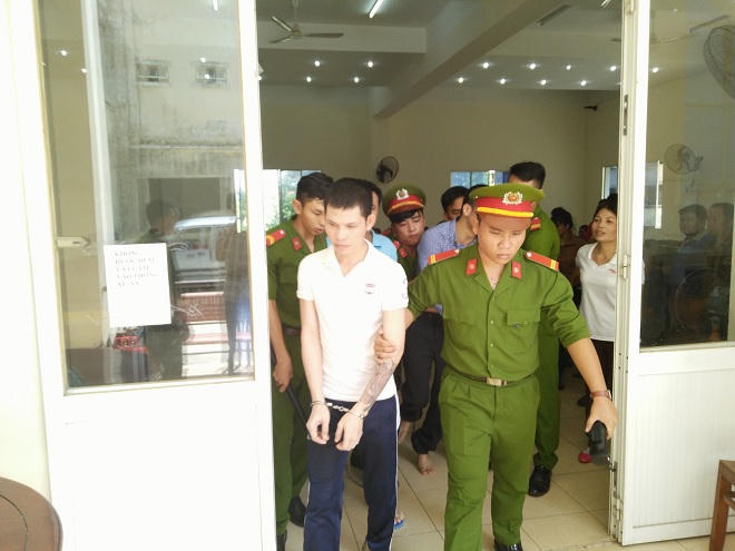 Lộn xộn phiên xử vụ án “sếp” mất mạng vì đuổi việc công nhân