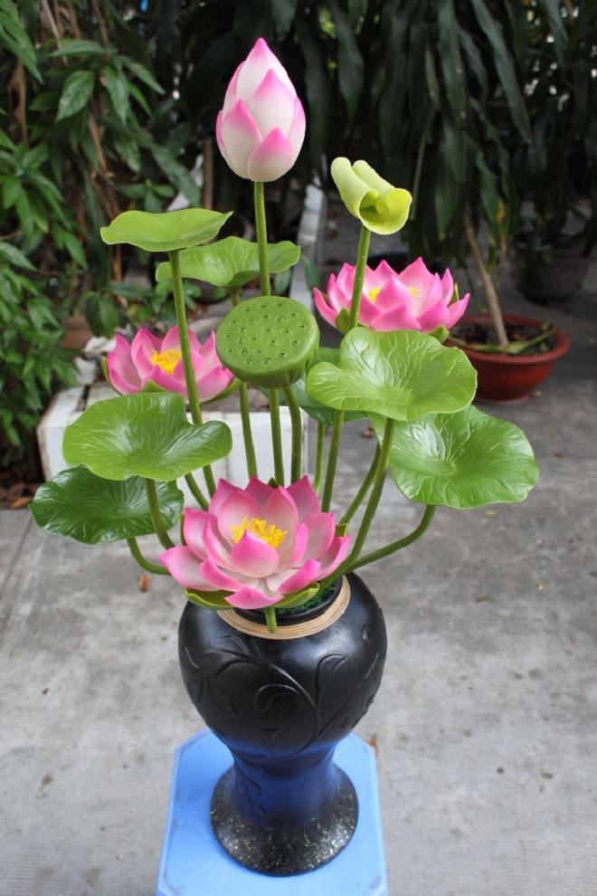 Tinh xảo hoa đất