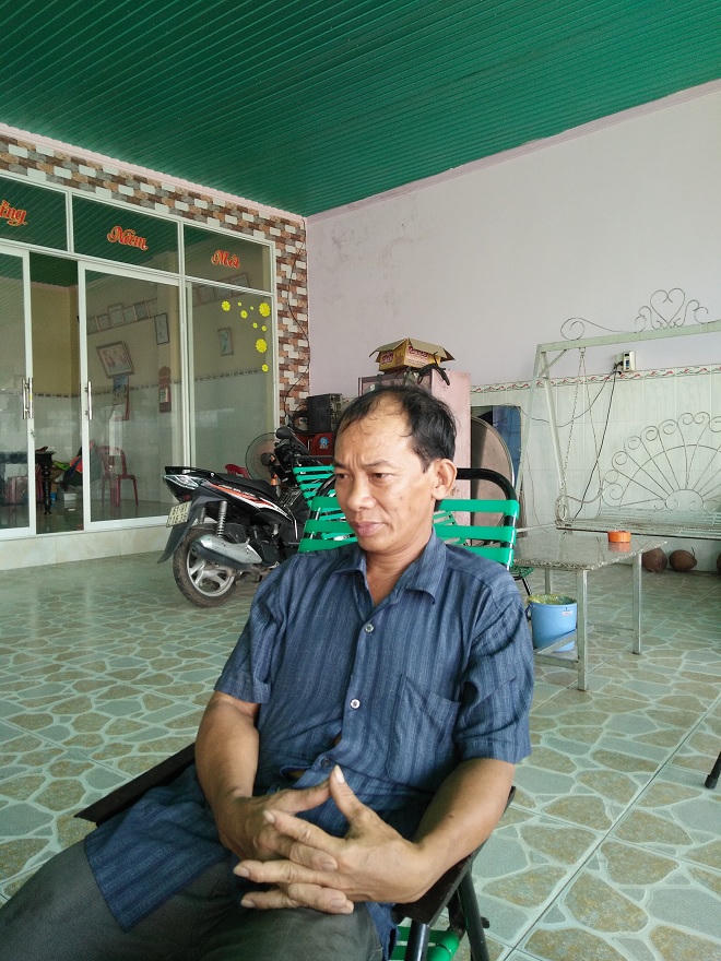 Phía sau clip tiểu thương bị quăng hàng hóa tứ tung giữa chợ Bến Súc
