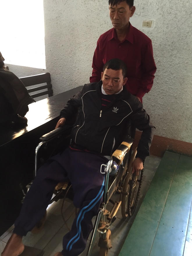 Cuộc nói chuyện đẫm máu của những kẻ anh hùng rơm