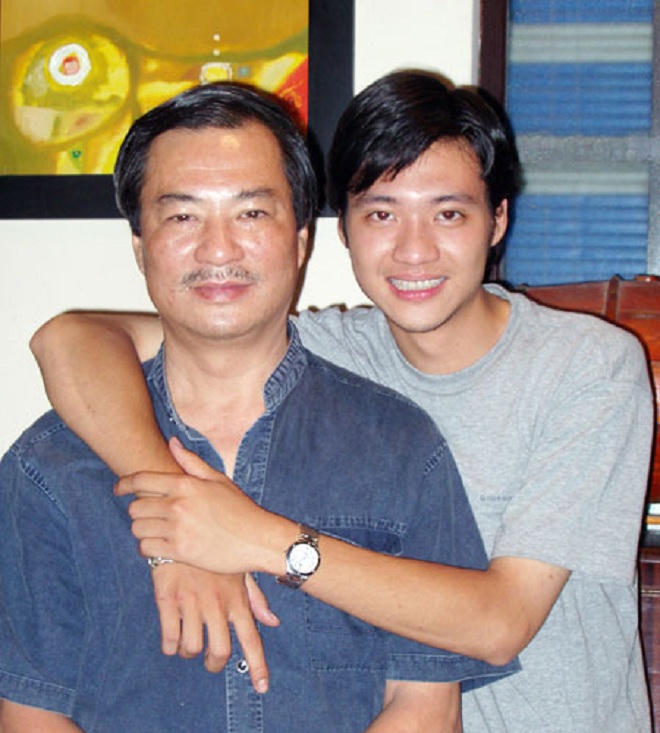 NSND Khải Hưng: Đạo diễn coi trời bằng cái... ống kính