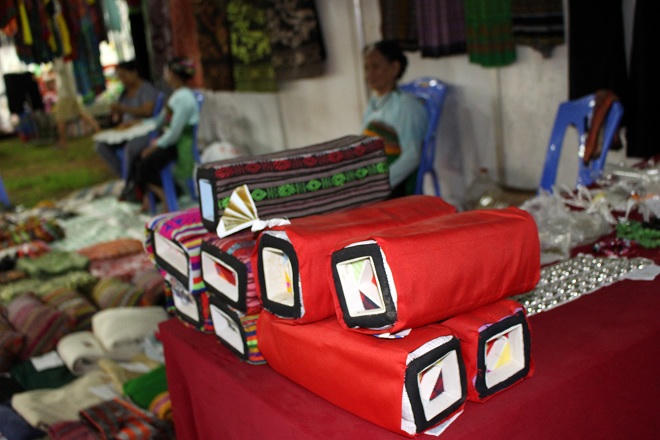 Độc đáo những sản vật tại hội chợ miền Tây xứ Thanh