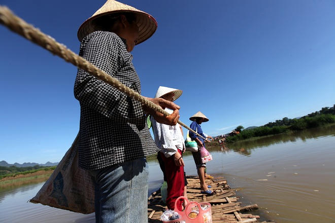 Treo tính mạng trên những chiếc bè “tử thần”