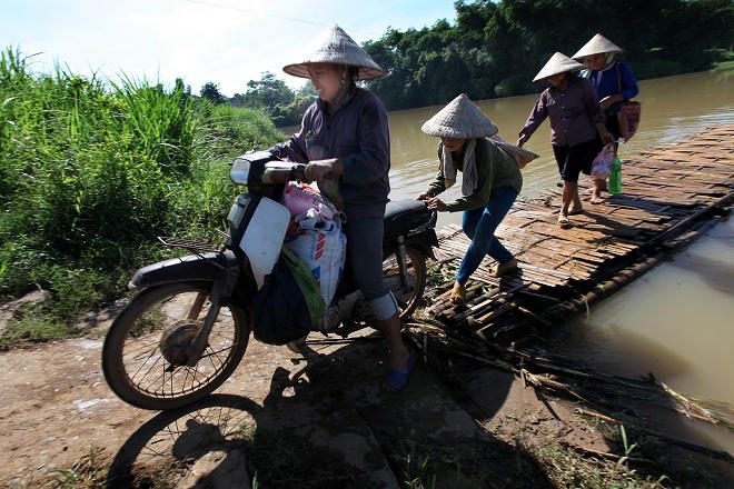 Treo tính mạng trên những chiếc bè “tử thần”