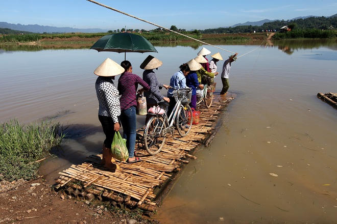 Treo tính mạng trên những chiếc bè “tử thần”