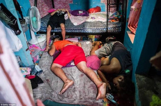 Kỳ tích chống ma tuý của người thành chính khách nhờ mẹ nhường chức