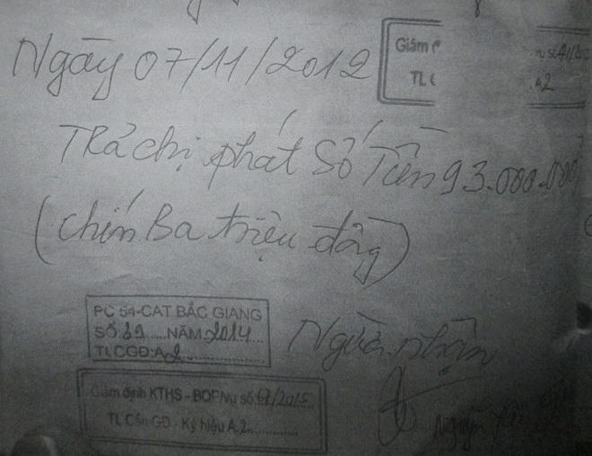 1 tờ giấy vay tiền, 3 cơ quan giám định mất công vào cuộc xác minh