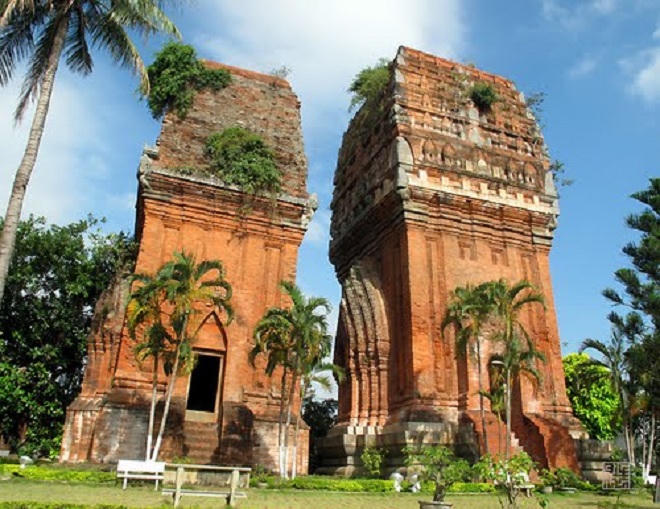 Cung đường biển Quy Nhơn- Du lịch giá rẻ cho du khách ưa khám phá