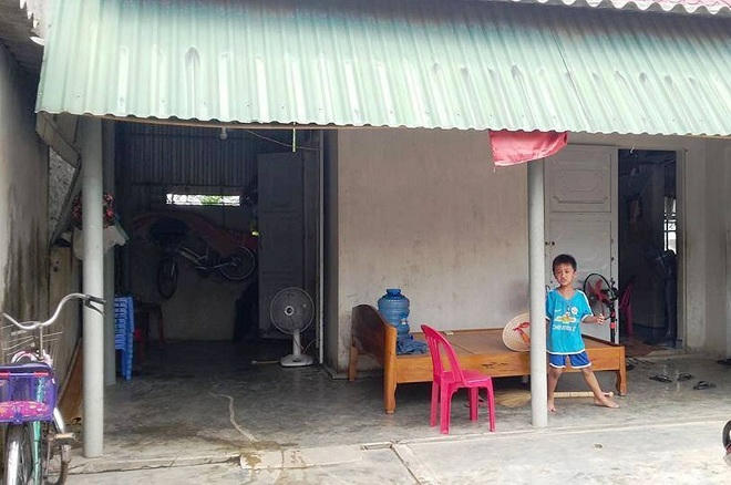 Hoàn cảnh thương tâm của cặp vợ chồng cùng nằm chờ chết