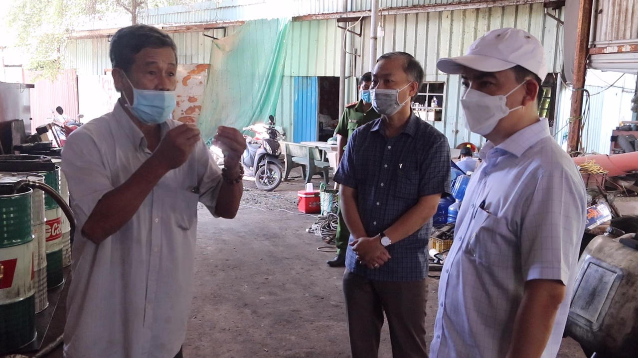 TP Biên Hòa kiểm tra xưởng tái chế mỡ bò sau phản ánh của báo PLVN