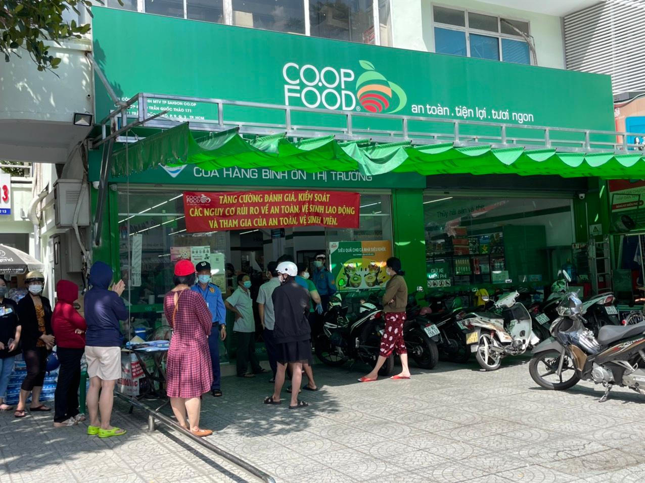 TP HCM nỗ lực để quay về trạng thái "bình thường mới"