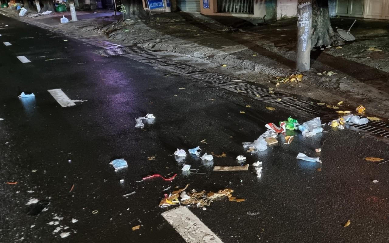 Lo lây nhiễm COVID-19 từ những chiếc khẩu trang đã qua sử dụng