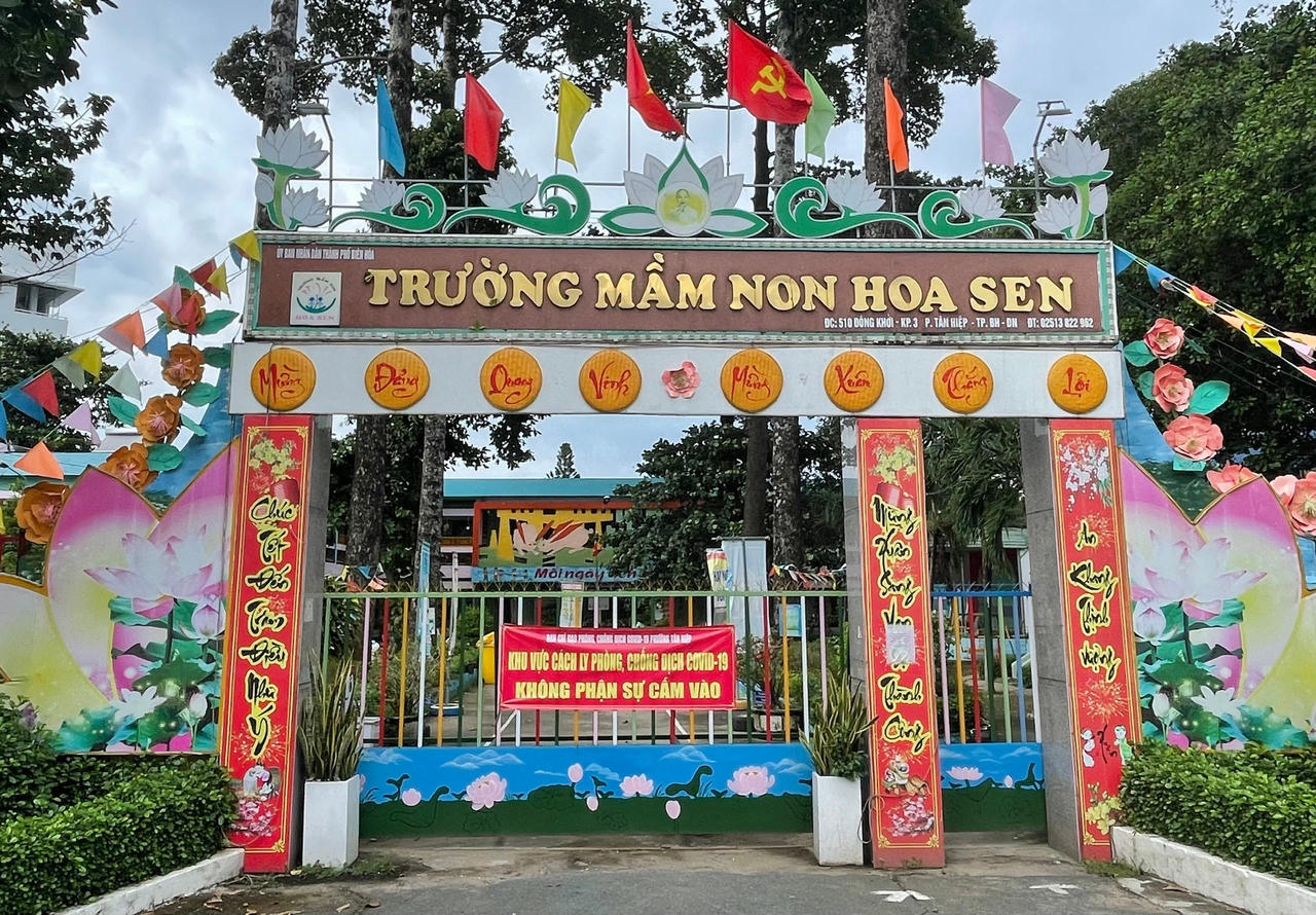 Có một mùa tựu trường vắng lặng