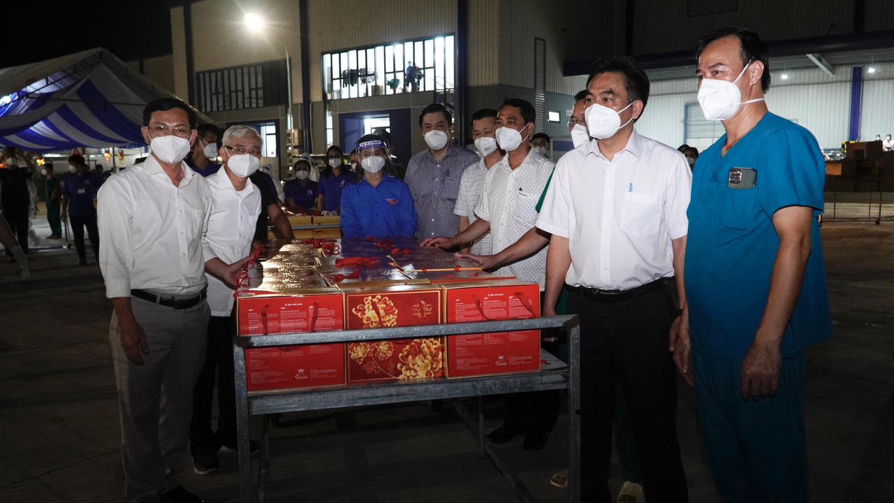 'Mùa trăng tròn' đặc biệt ở nơi điều trị hơn 11.000 F0