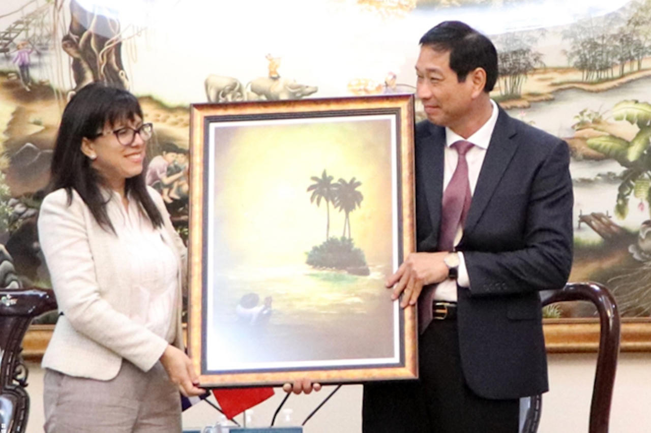 Đồng Nai mong muốn hợp tác toàn diện với Cuba