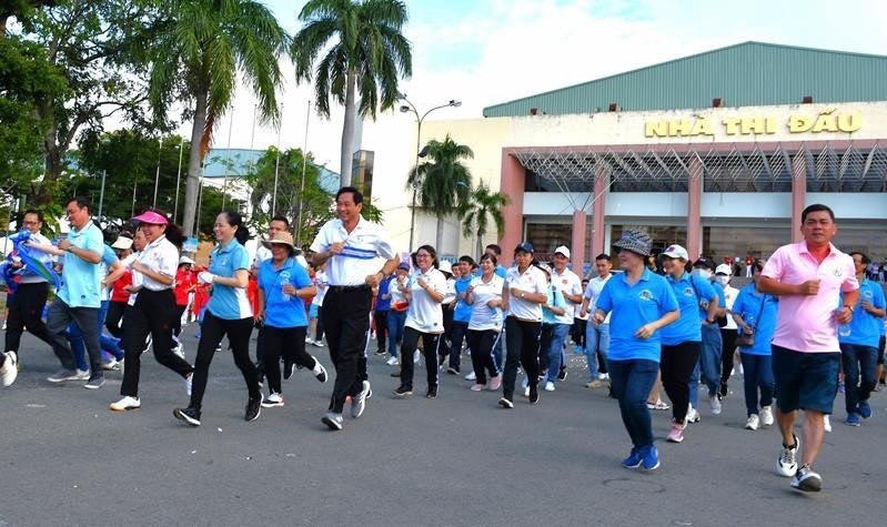 Giao lưu văn nghệ - thể thao kỷ niệm Ngày truyền thống Văn phòng các cơ quan hành chính nhà nước
