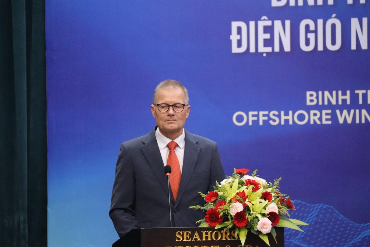 Bình Thuận muốn phát triển điện gió ngoài khơi để thúc đẩy kinh tế biển
