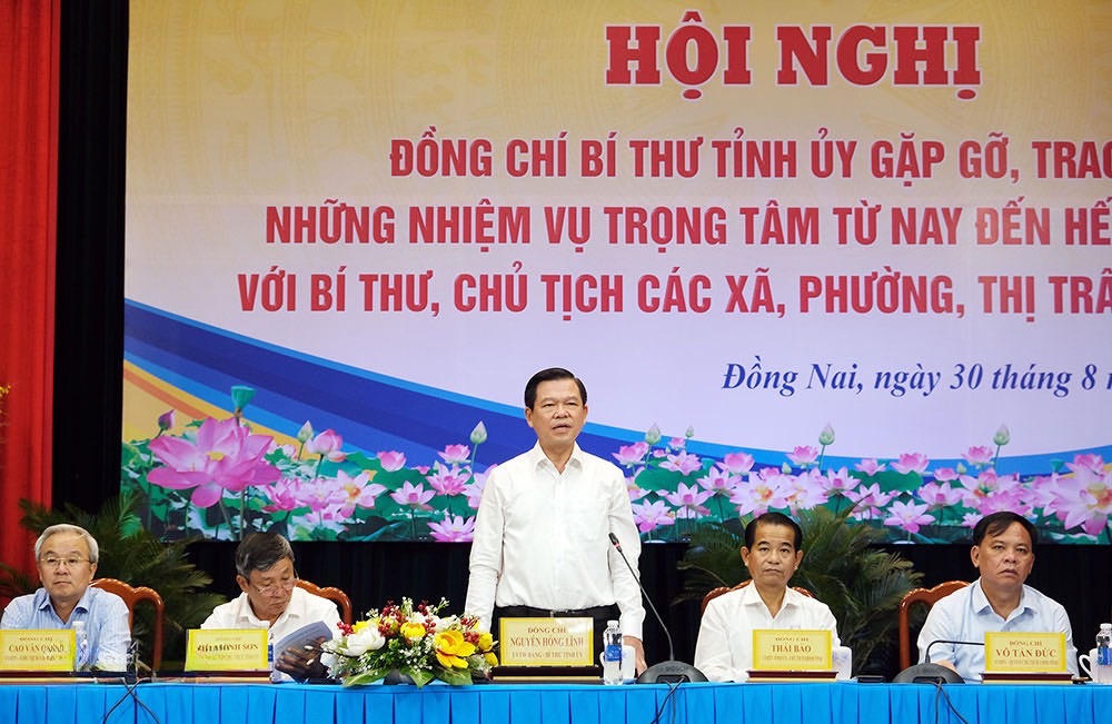 Bí thư Tỉnh ủy Đồng Nai gặp với bí thư, chủ tịch UBND cấp xã