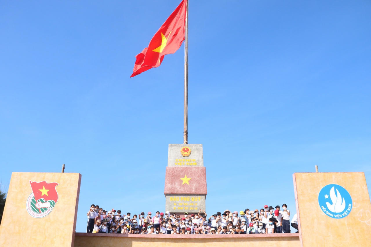 Du lịch xanh trên đảo Phú Quý