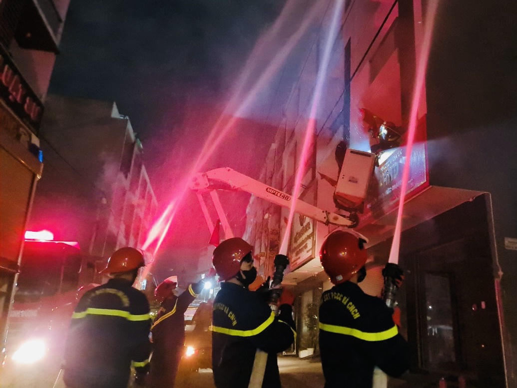 Diễn tập phương án chữa cháy và cứu nạn, cứu hộ tại TP Dĩ An