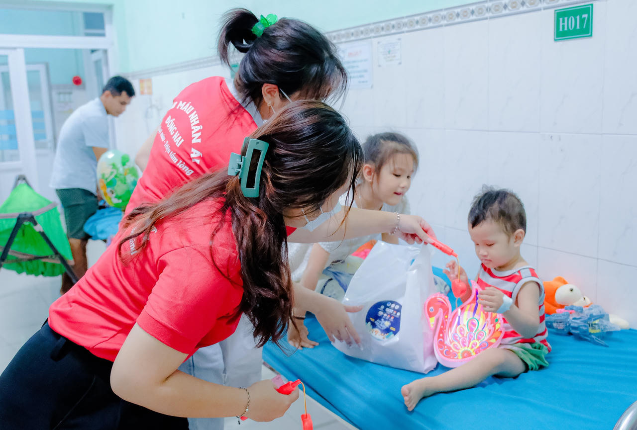 Ấm lòng 'Trung thu cho em' tại Trung tâm nuôi dạy trẻ khuyết tật tỉnh Đồng Nai