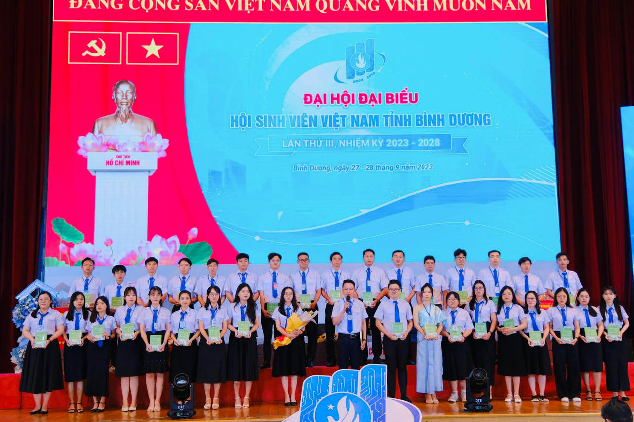 Bình Dương chú trọng phát huy phong trào 'Sinh viên 5 tốt'