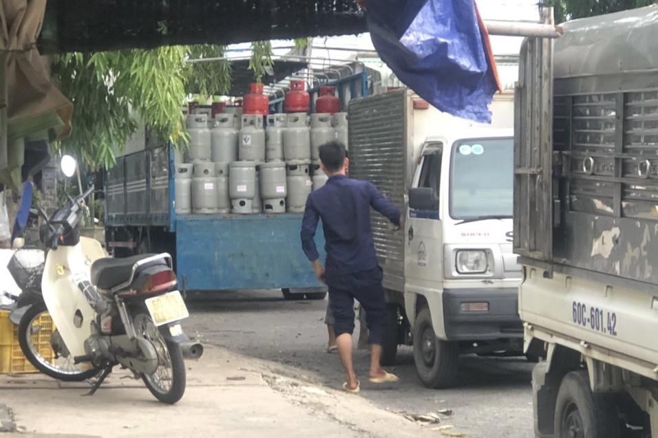 Bất an với kho chứa bình gas giữa khu dân cư